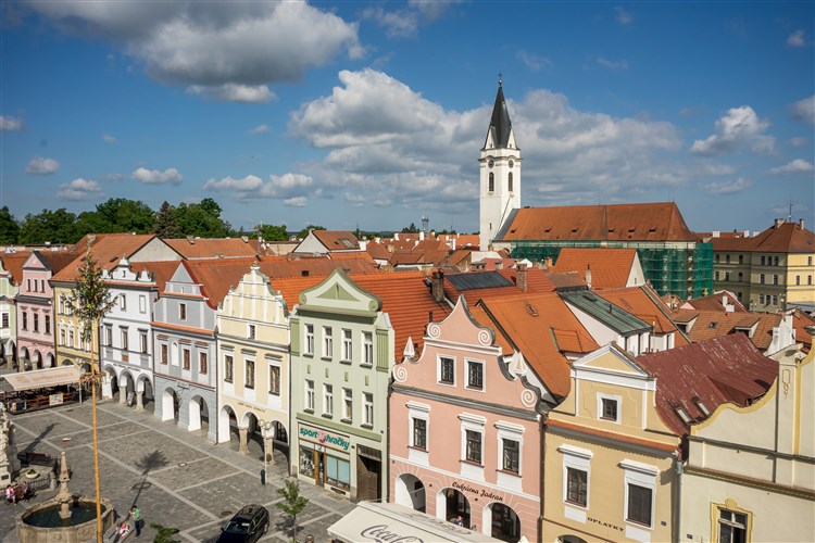 Třeboň | Plavba kolem Světa v rytmu swingu a Třeboň