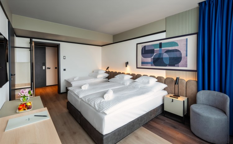 Dvoulůžkový pokoj Premium s přistýlkou | HUNGUEST HOTEL BÜK - VÝCHODNÍ KŘÍDLO Autobusovou dopravou