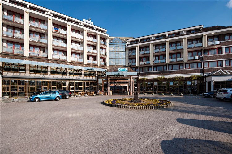 HOTEL AJDA Autobusovou dopravou