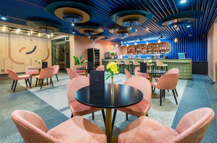 Bar | HUNGUEST HOTEL BÜK - VÝCHODNÍ KŘÍDLO Autobusovou dopravou