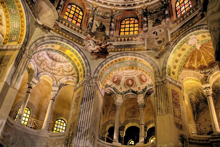Ravenna - Bazilika San Vitale | Italská kráska Umbrie a pobřeží Jaderského moře