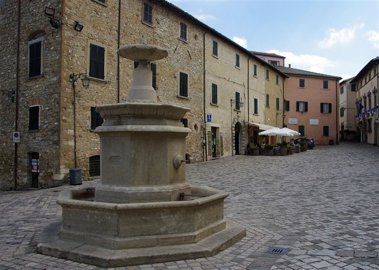 vesnice San Leo | Italská kráska Umbrie a pobřeží Jaderského moře