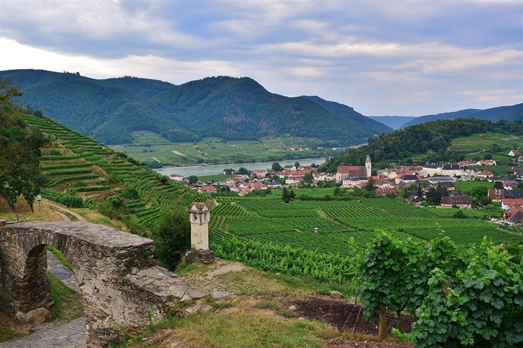 Wachau | Lodí po Dunaji a horským vlakem do Alp